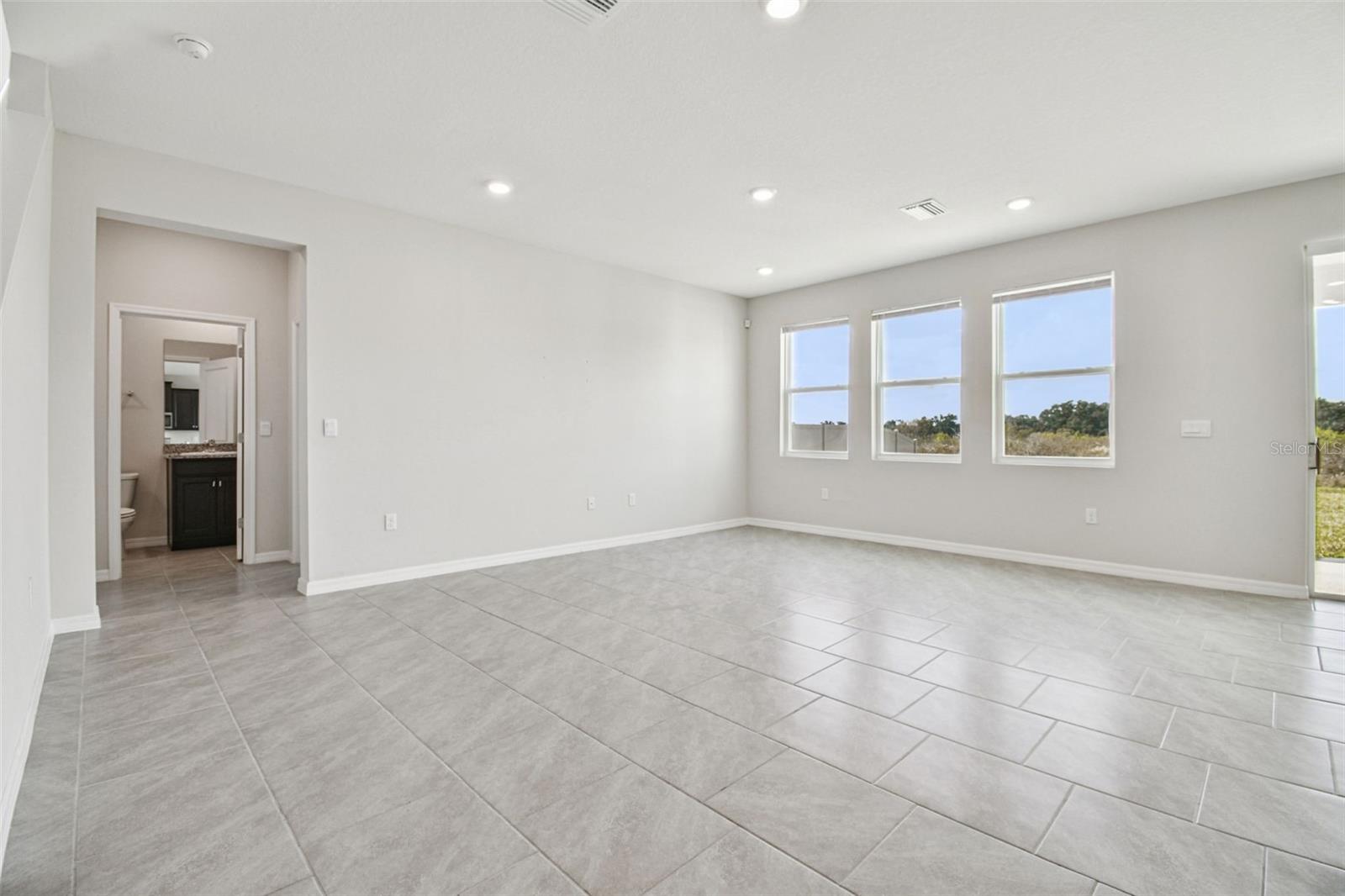 FARM AT VARREA - Residential Lease