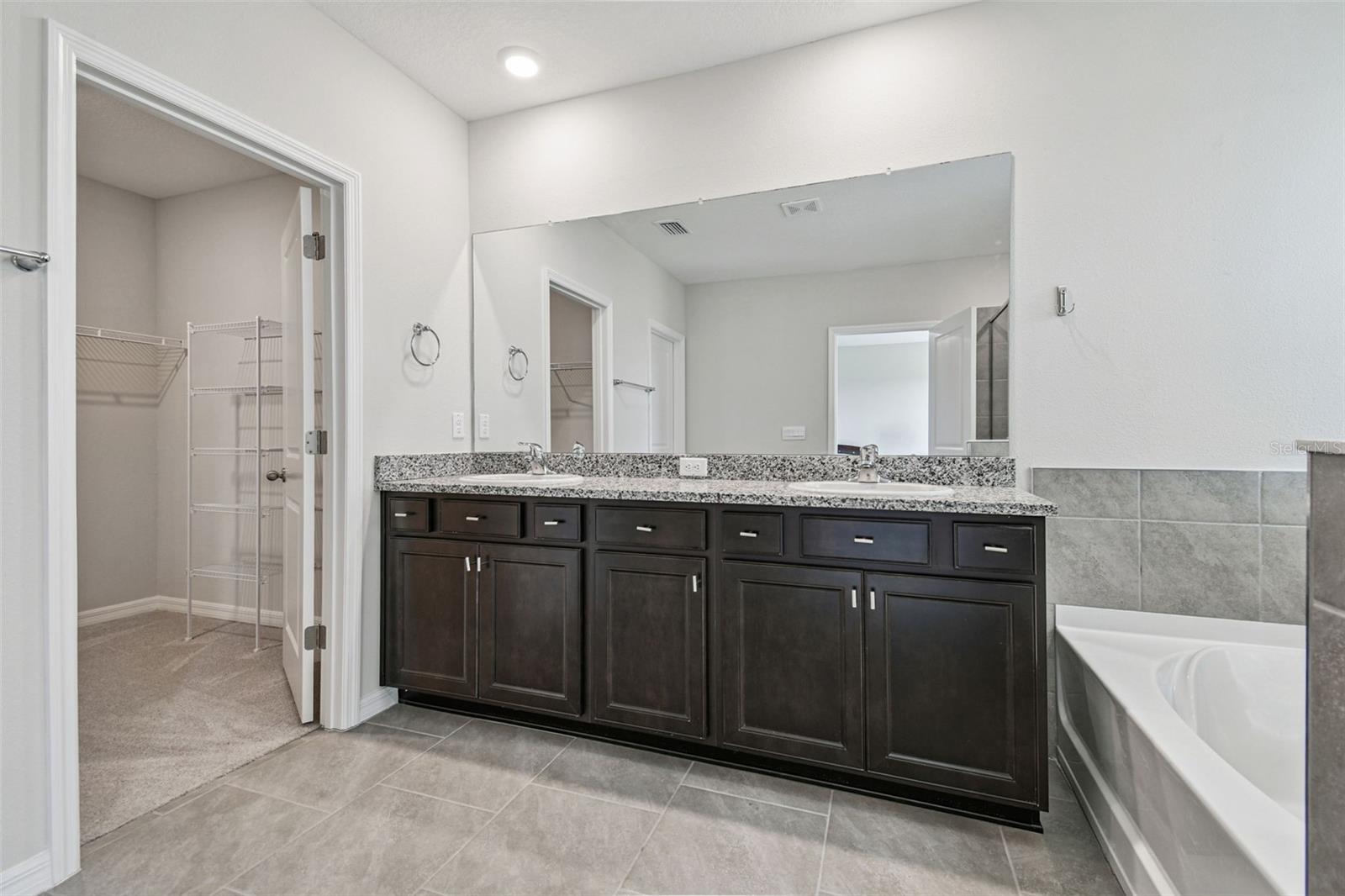 FARM AT VARREA - Residential Lease