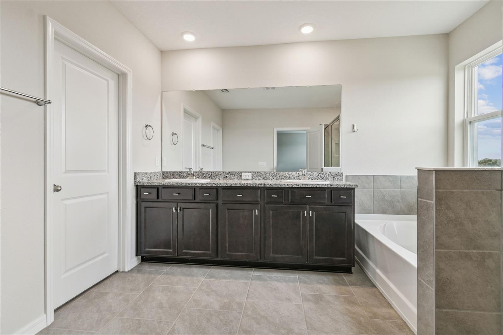 FARM AT VARREA - Residential Lease