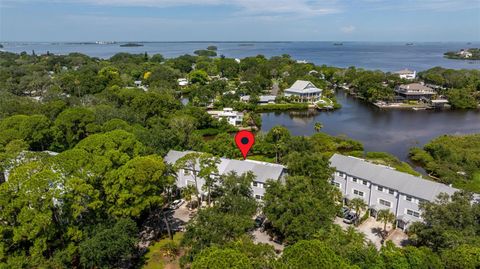 A home in PALM HARBOR