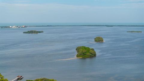 A home in PALM HARBOR