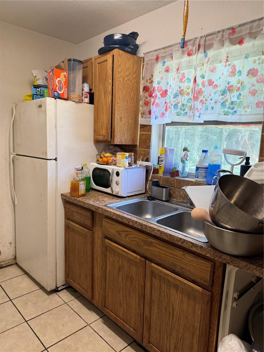 180 W GROSSENBACHER DRIVE