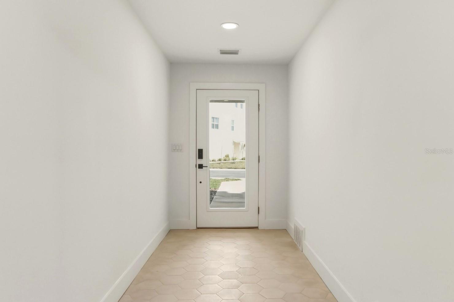 TOWNHOMES OF SEMINOLE ISLE - Residential