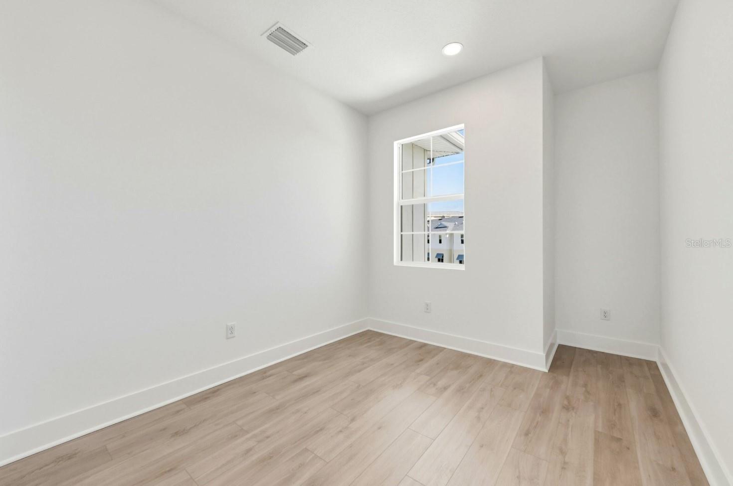 TOWNHOMES OF SEMINOLE ISLE - Residential