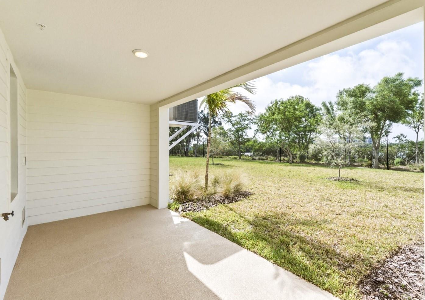 TOWNHOMES OF SEMINOLE ISLE - Residential