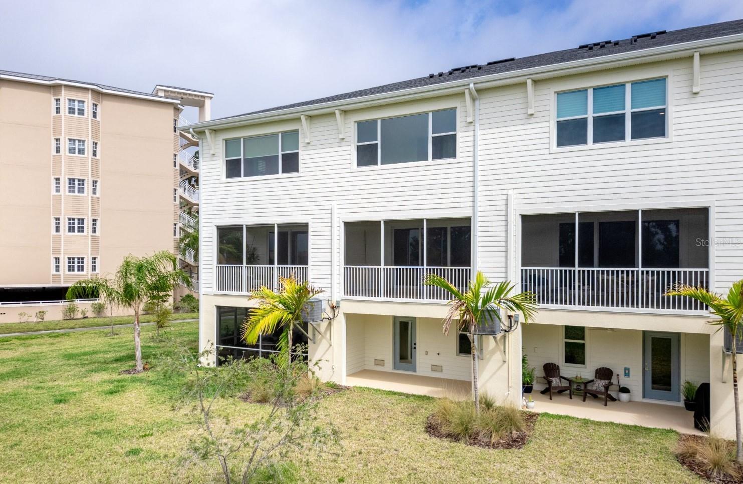 TOWNHOMES OF SEMINOLE ISLE - Residential