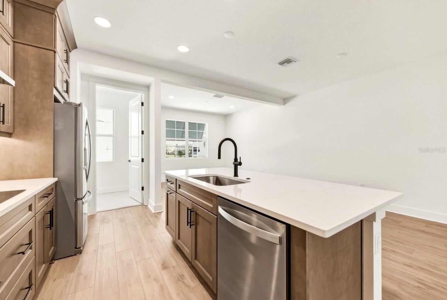 TOWNHOMES OF SEMINOLE ISLE - Residential