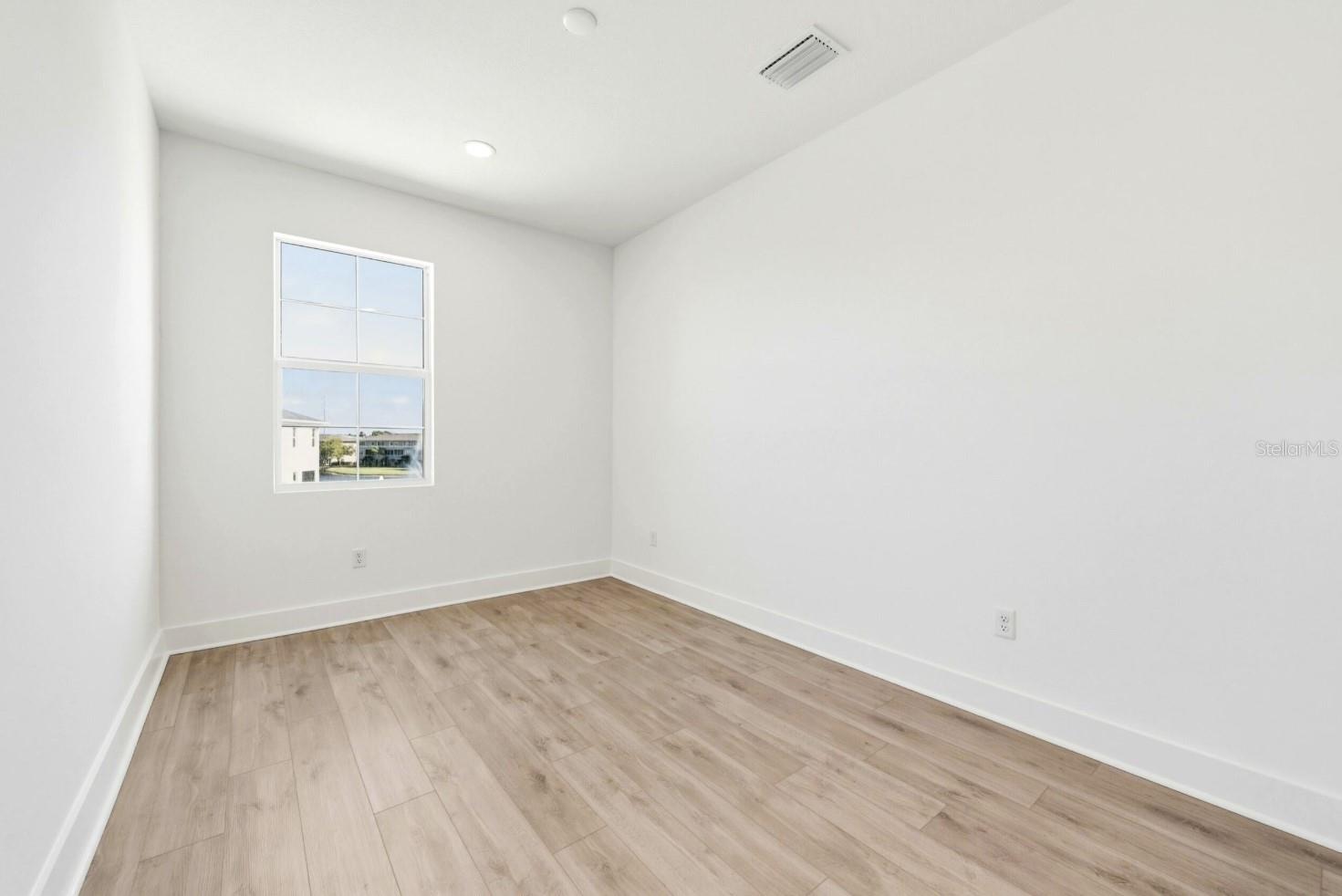 TOWNHOMES OF SEMINOLE ISLE - Residential