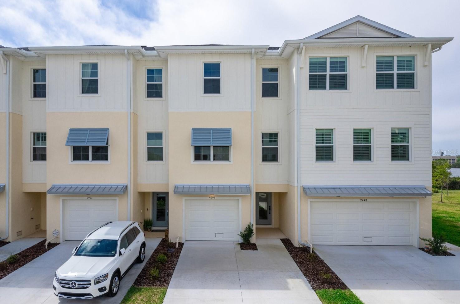 TOWNHOMES OF SEMINOLE ISLE - Residential