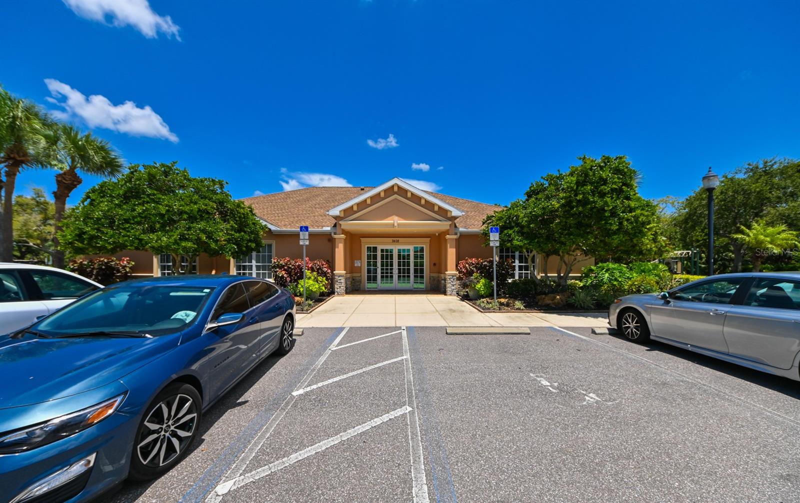 PALMA SOLA TRACE - Residential Lease