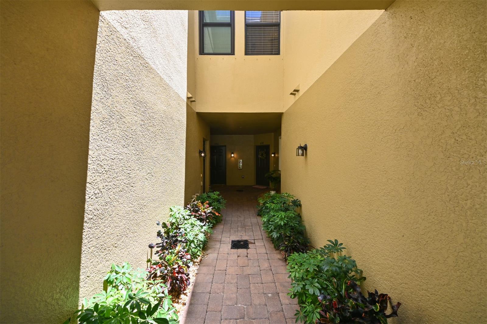 PALMA SOLA TRACE - Residential Lease