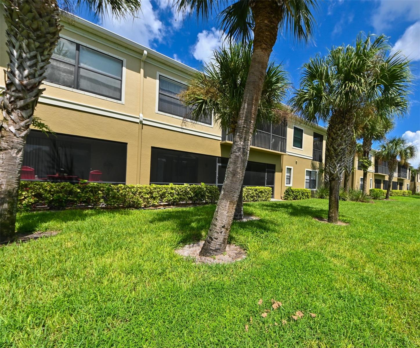 PALMA SOLA TRACE - Residential Lease