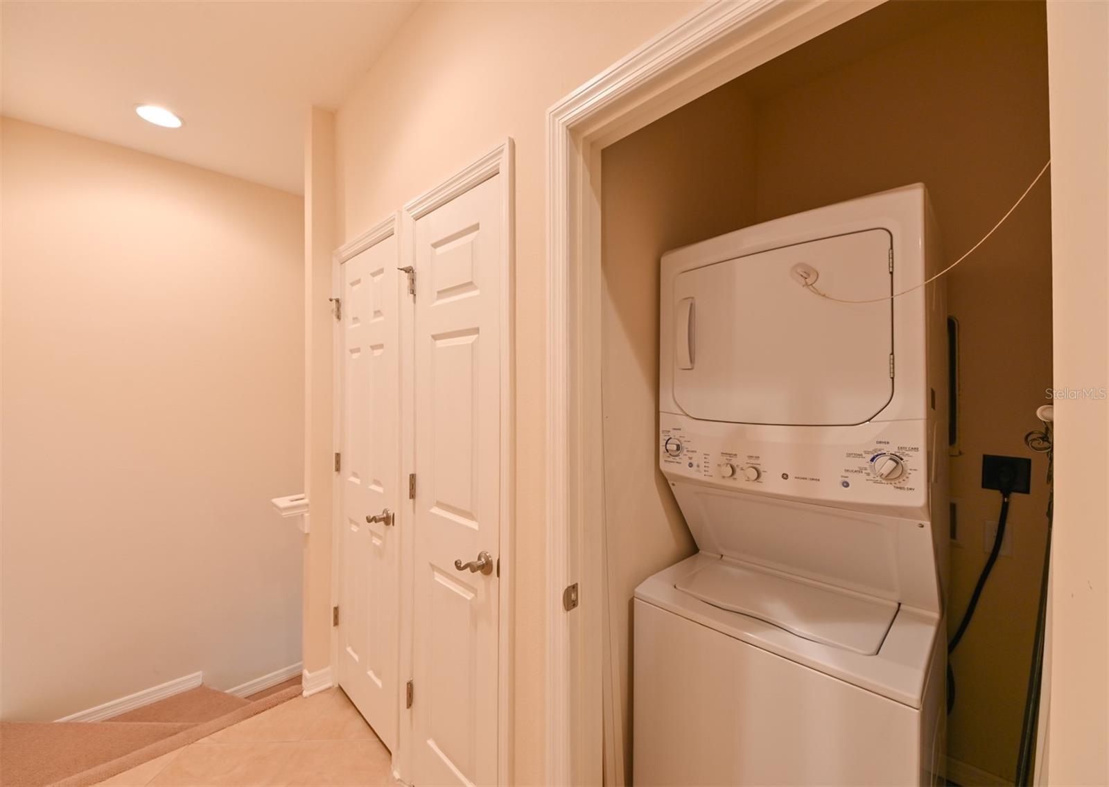 PALMA SOLA TRACE - Residential Lease