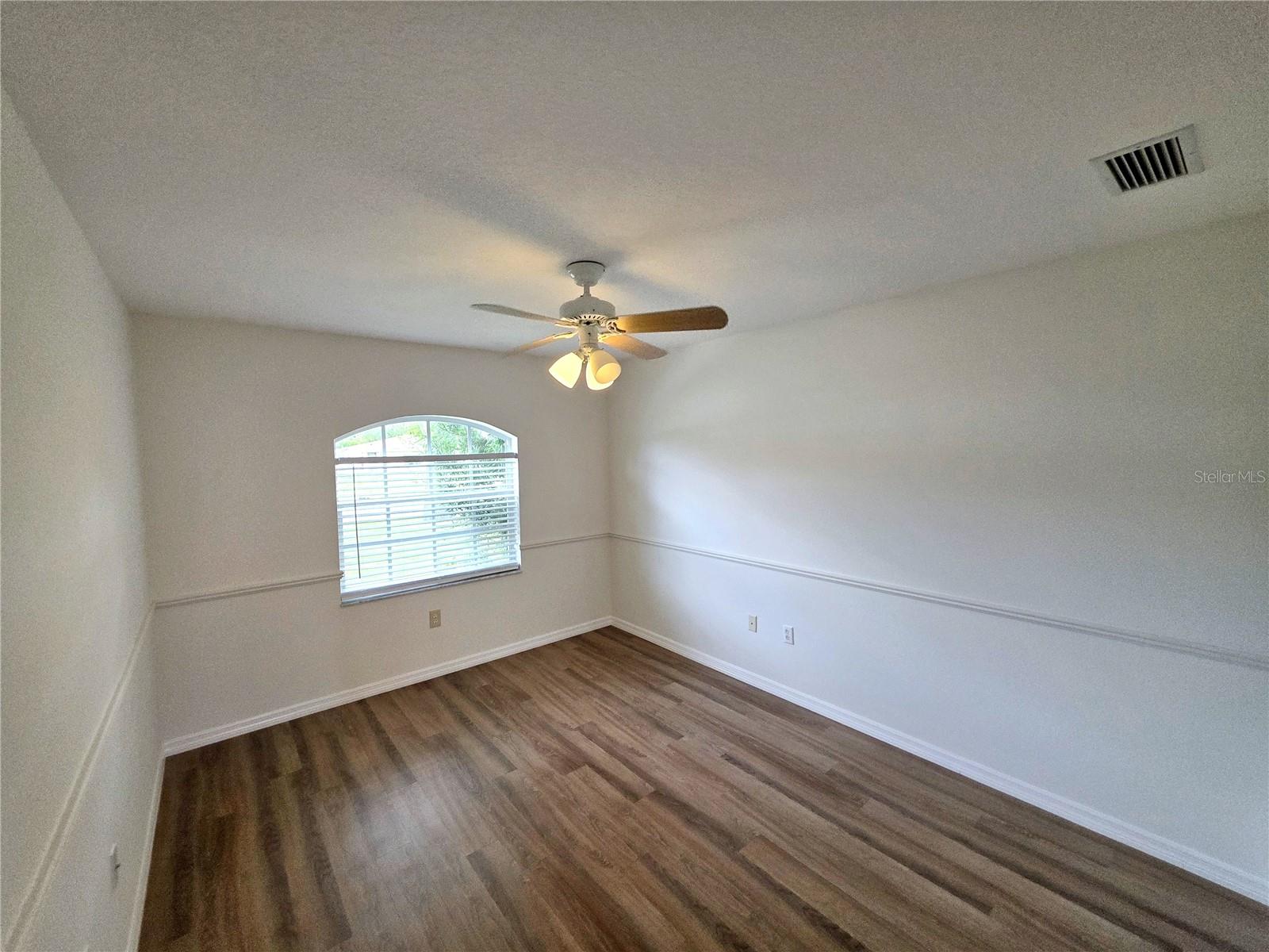 VENICE EAST 3RD ADD - Residential Lease