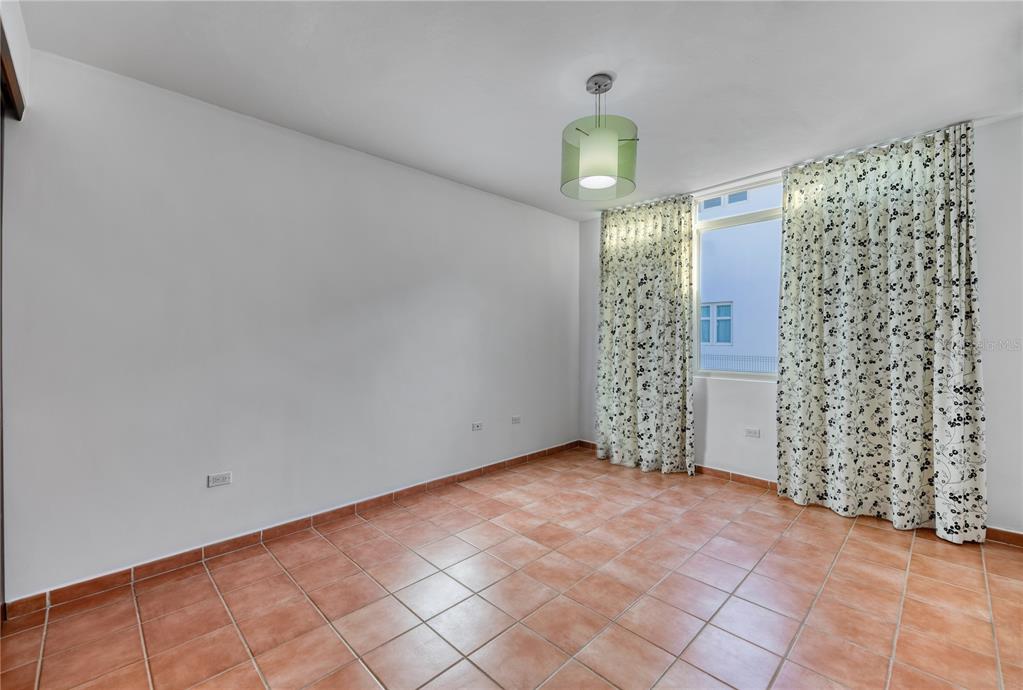 DORADO BEACH EAST - Residential