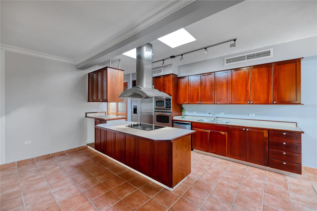 DORADO BEACH EAST - Residential