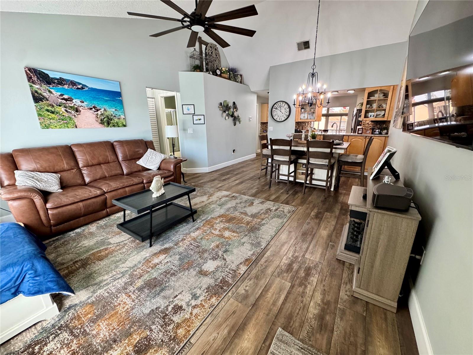 SUNNYBROOK CONDO 09 - Residential