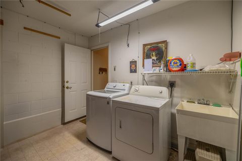 Tiny photo for 11271 SE 136th Terrace, Dunnellon, FL 34431 (MLS # OM704594)