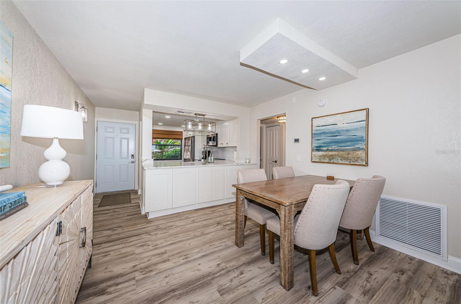 6265 SUN BOULEVARD 115