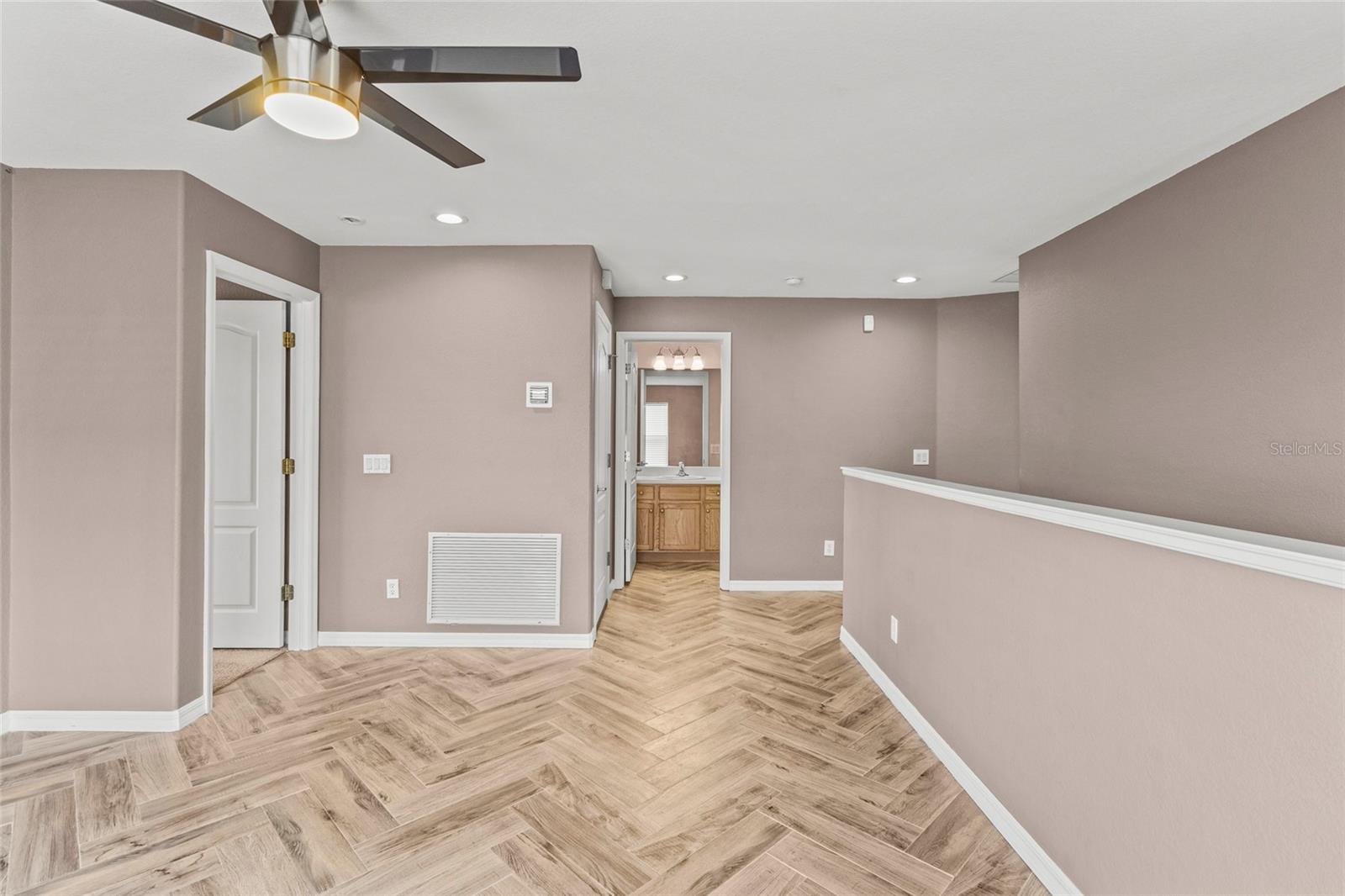 STONEYBROOK AT VENICE - Residential Lease