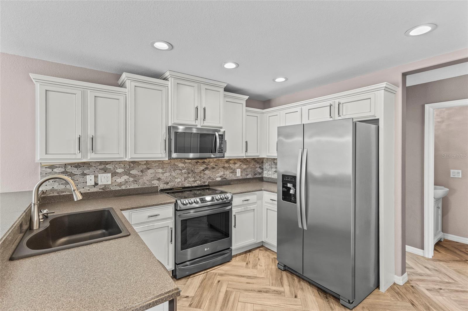 STONEYBROOK AT VENICE - Residential Lease