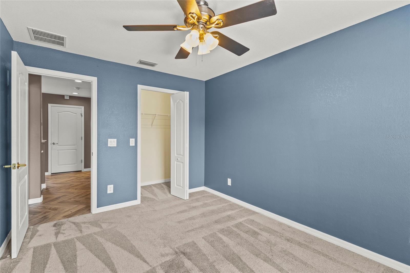 STONEYBROOK AT VENICE - Residential Lease