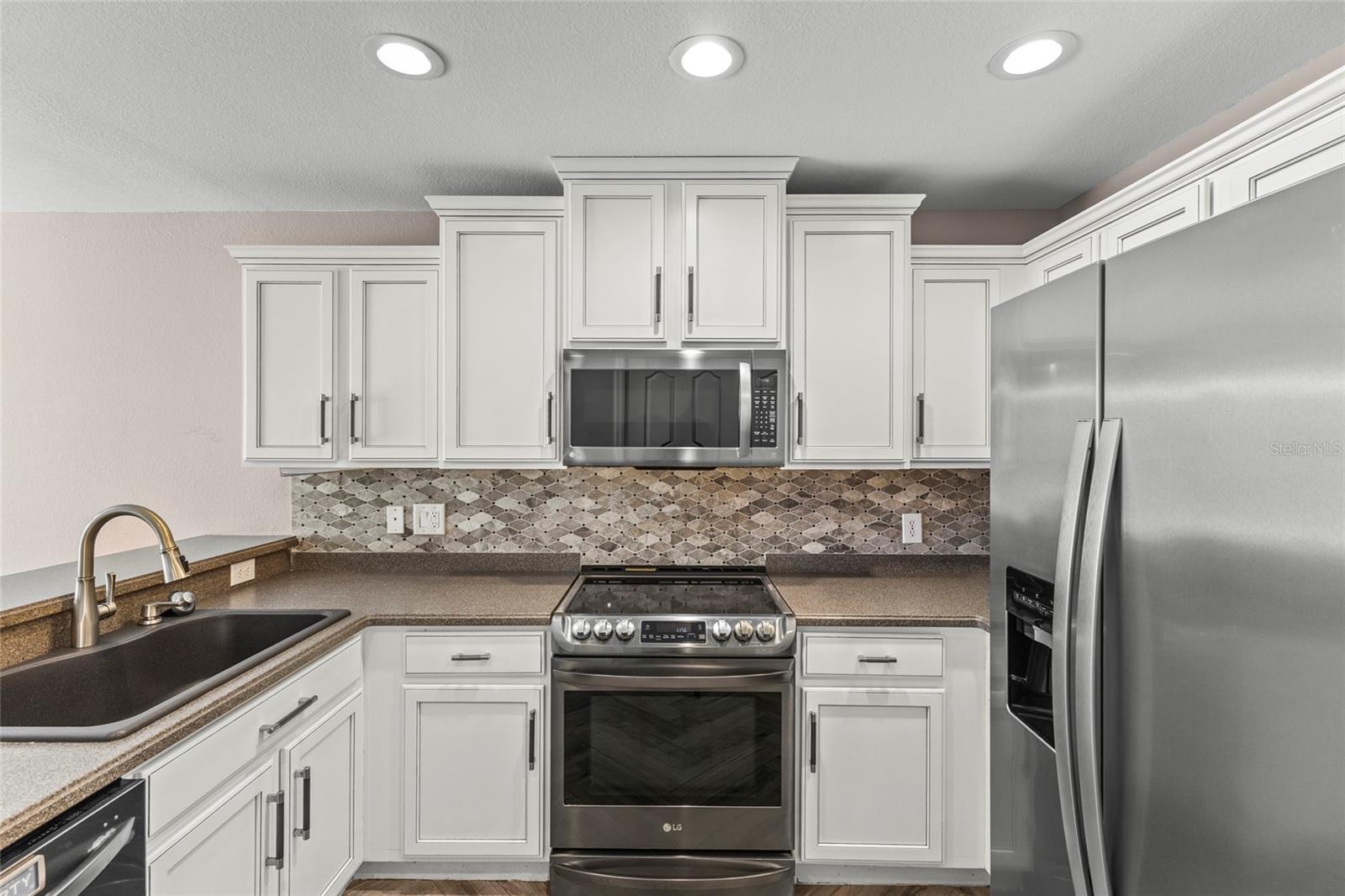 STONEYBROOK AT VENICE - Residential Lease