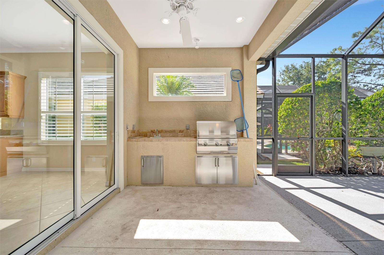 LAKEWOOD RANCH COUNTRY CLUB VILLAGE EE 2A-2E - Residential Lease