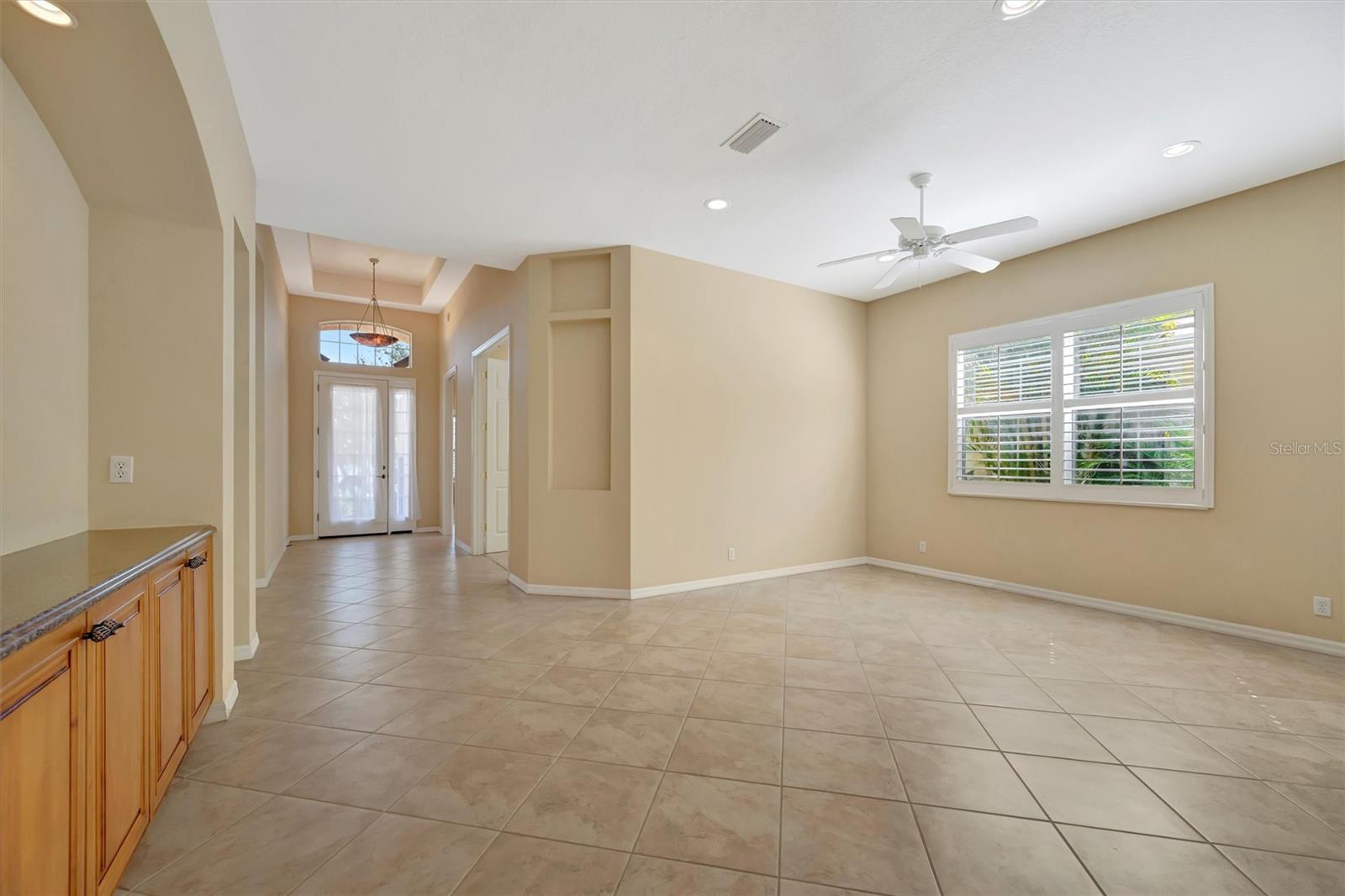 LAKEWOOD RANCH COUNTRY CLUB VILLAGE EE 2A-2E - Residential Lease