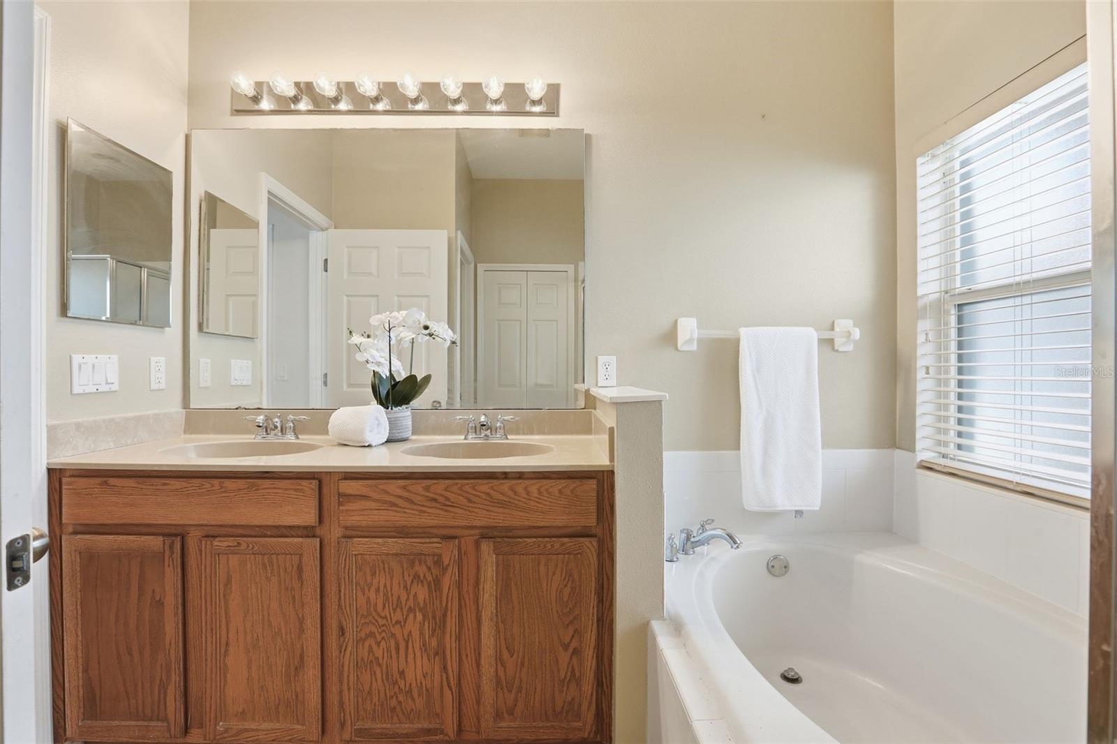 AVALON PARK VILLAGE 06 - Residential