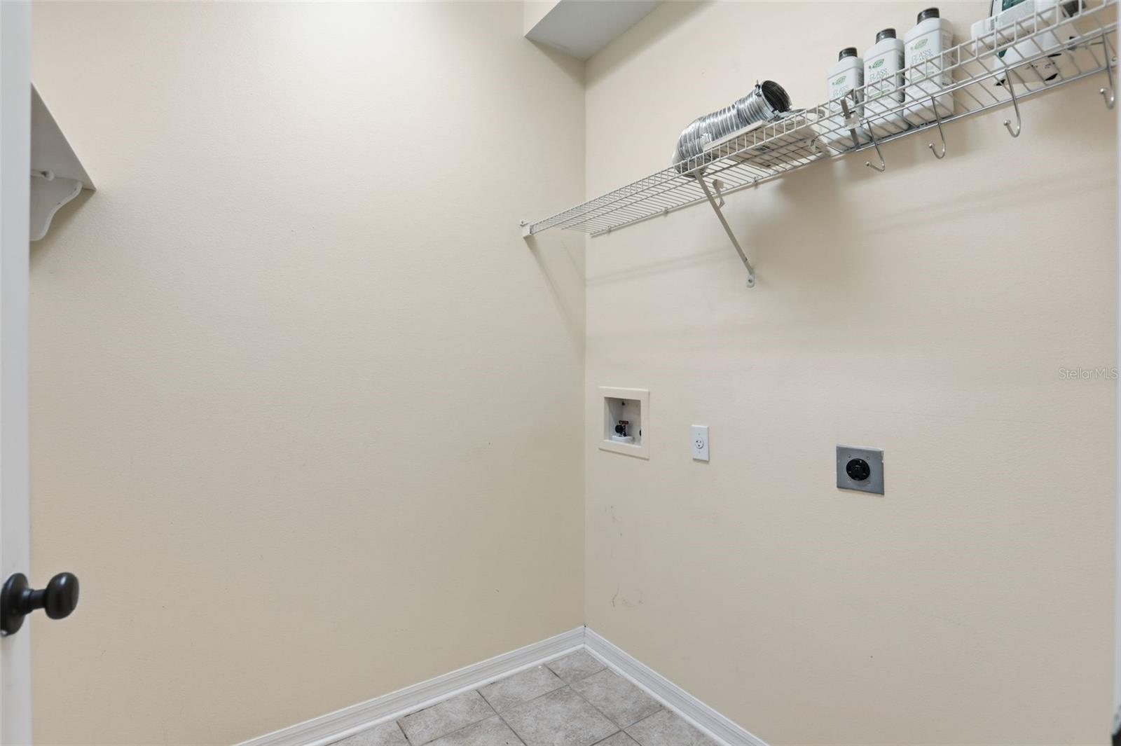 AVALON PARK VILLAGE 06 - Residential