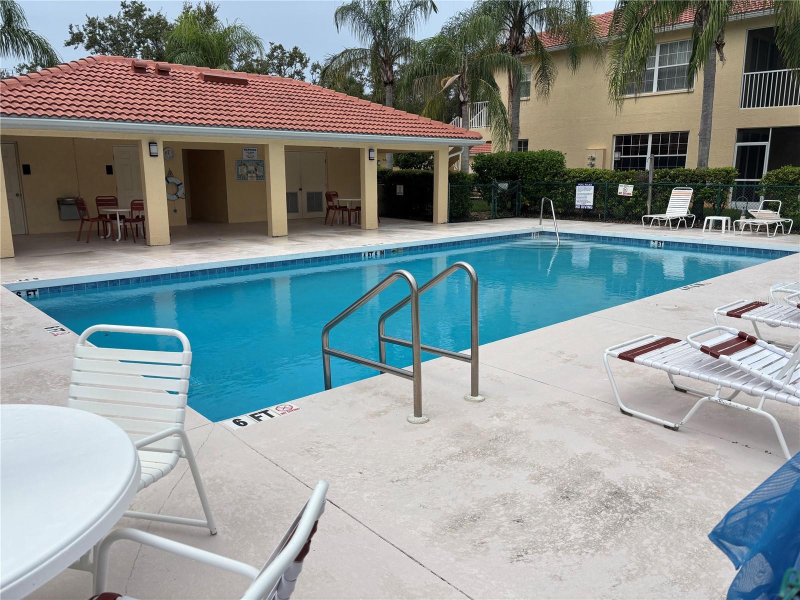 CASA DEL LAGO - Residential Lease