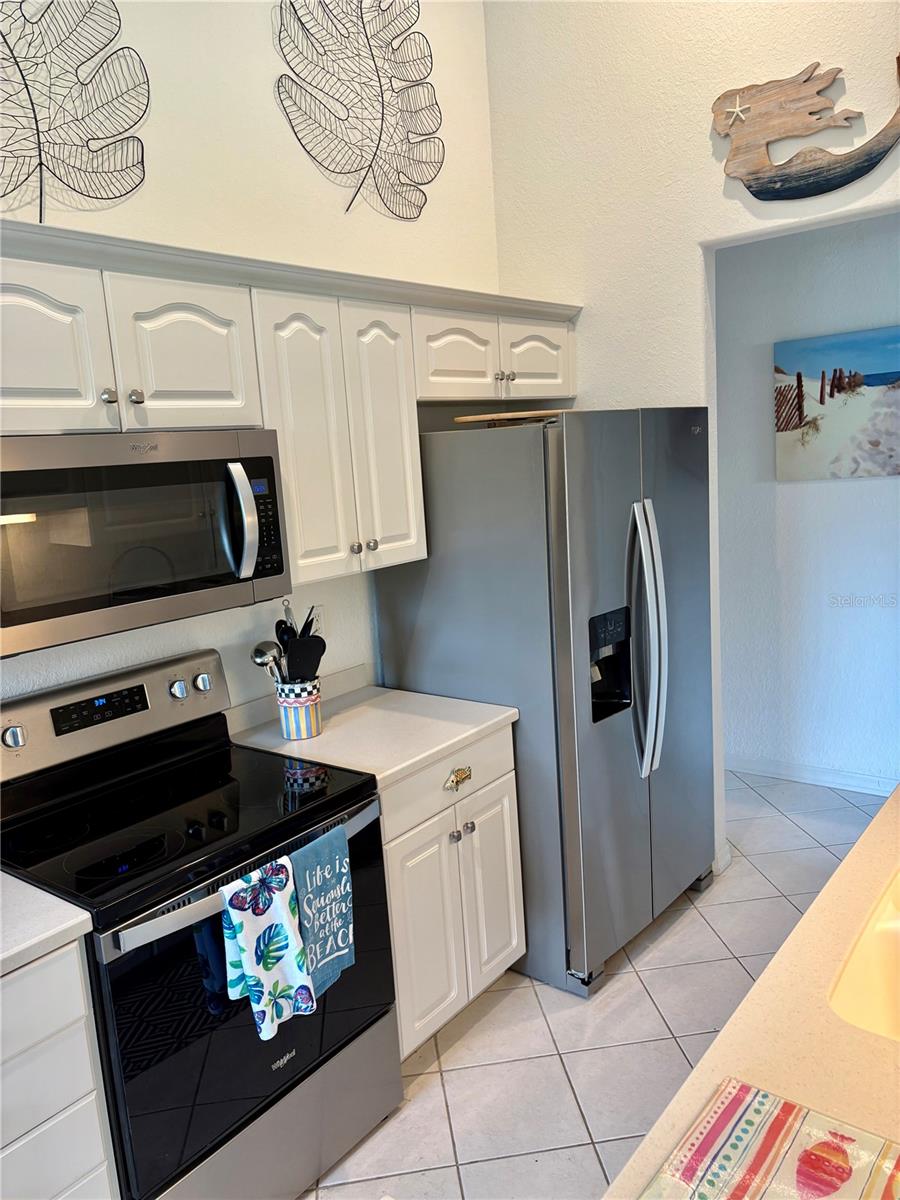 CASA DEL LAGO - Residential Lease