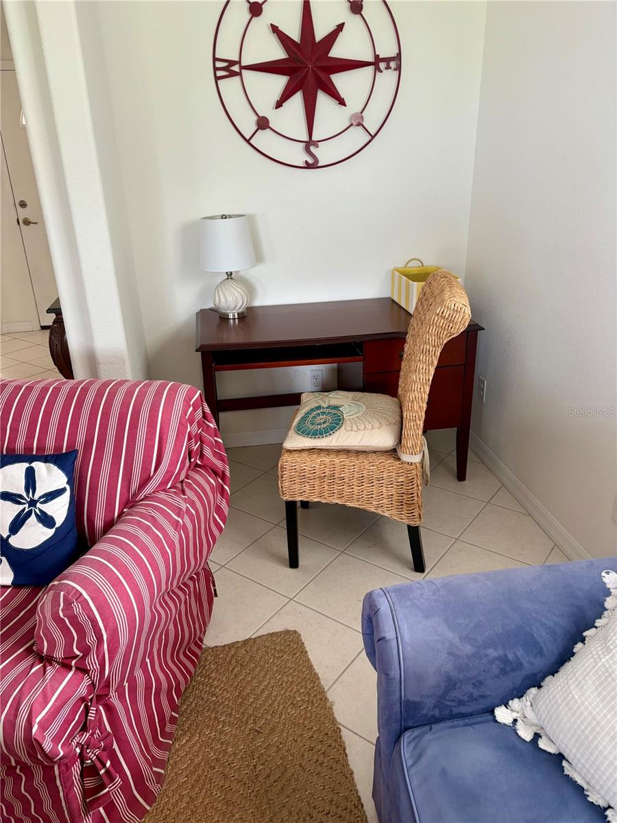 CASA DEL LAGO - Residential Lease