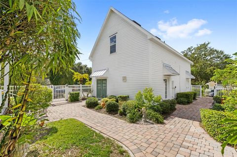 Tiny photo for 442 E 3rd Avenue, Mount Dora, FL 32757 (MLS # O6351198)