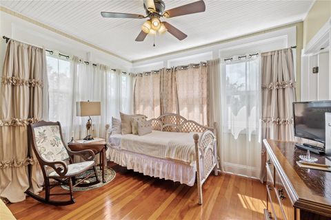 Tiny photo for 442 E 3rd Avenue, Mount Dora, FL 32757 (MLS # O6351198)