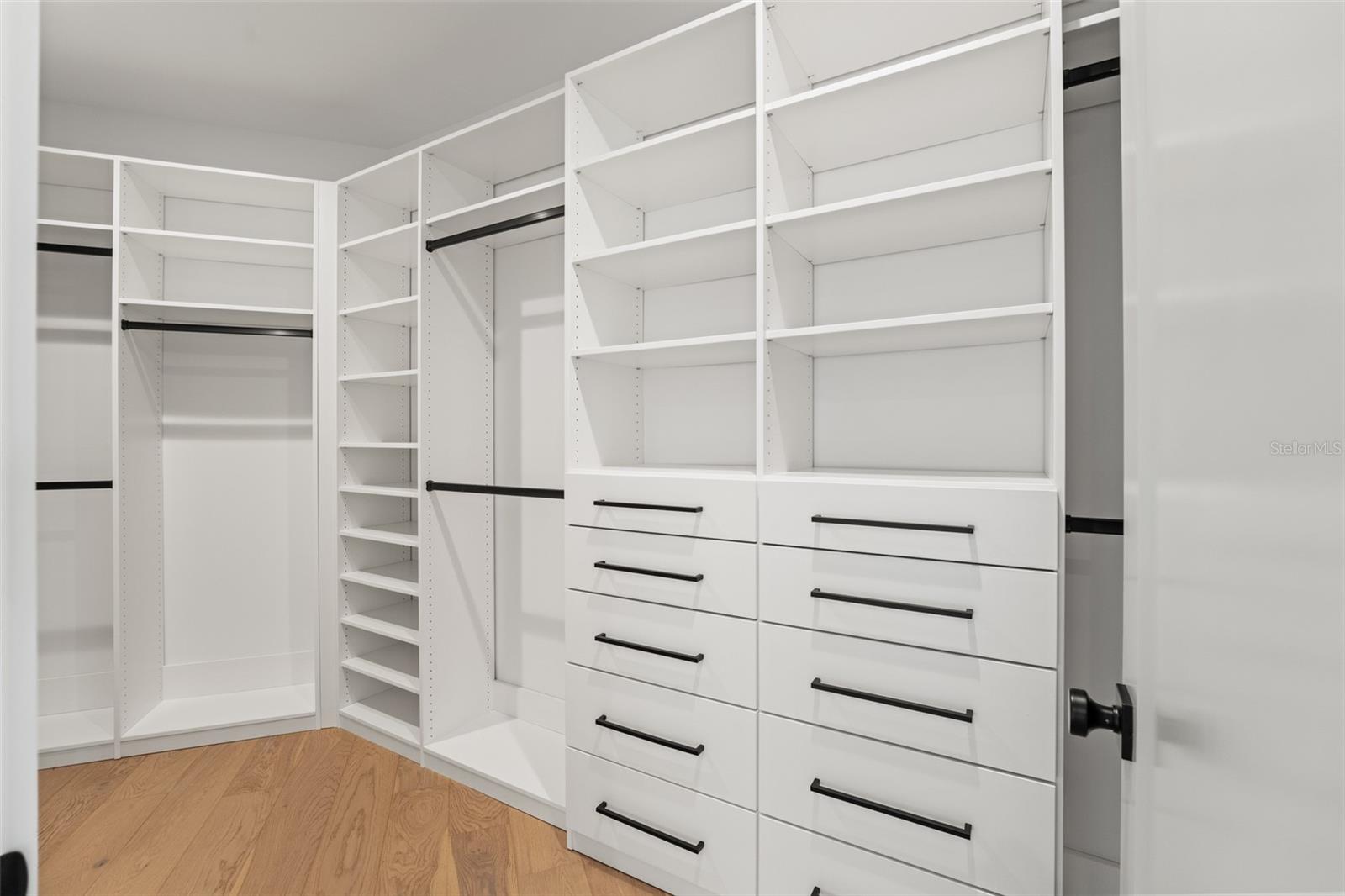 RIDGEWOOD PARK - Residential