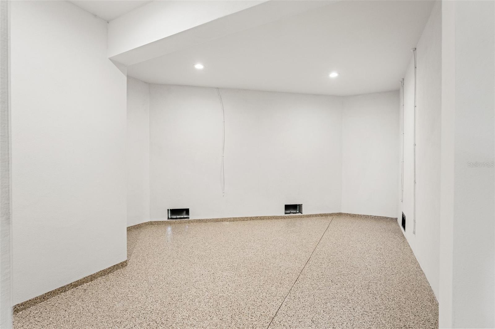 RIDGEWOOD PARK - Residential