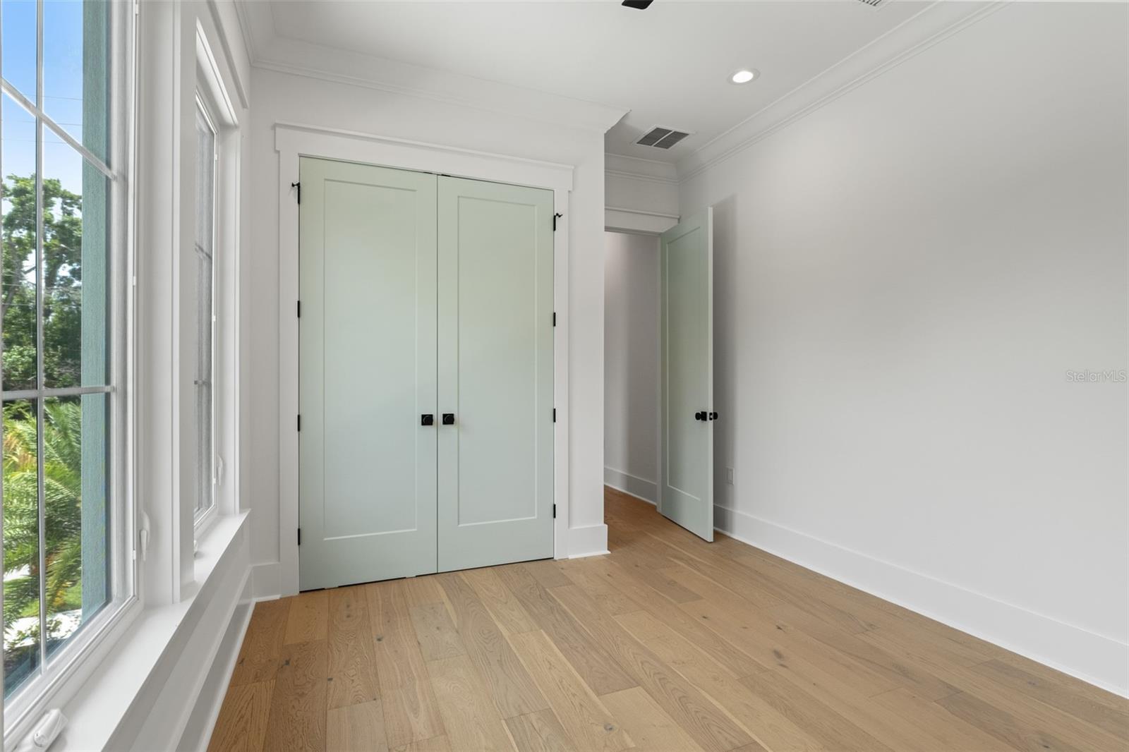 RIDGEWOOD PARK - Residential