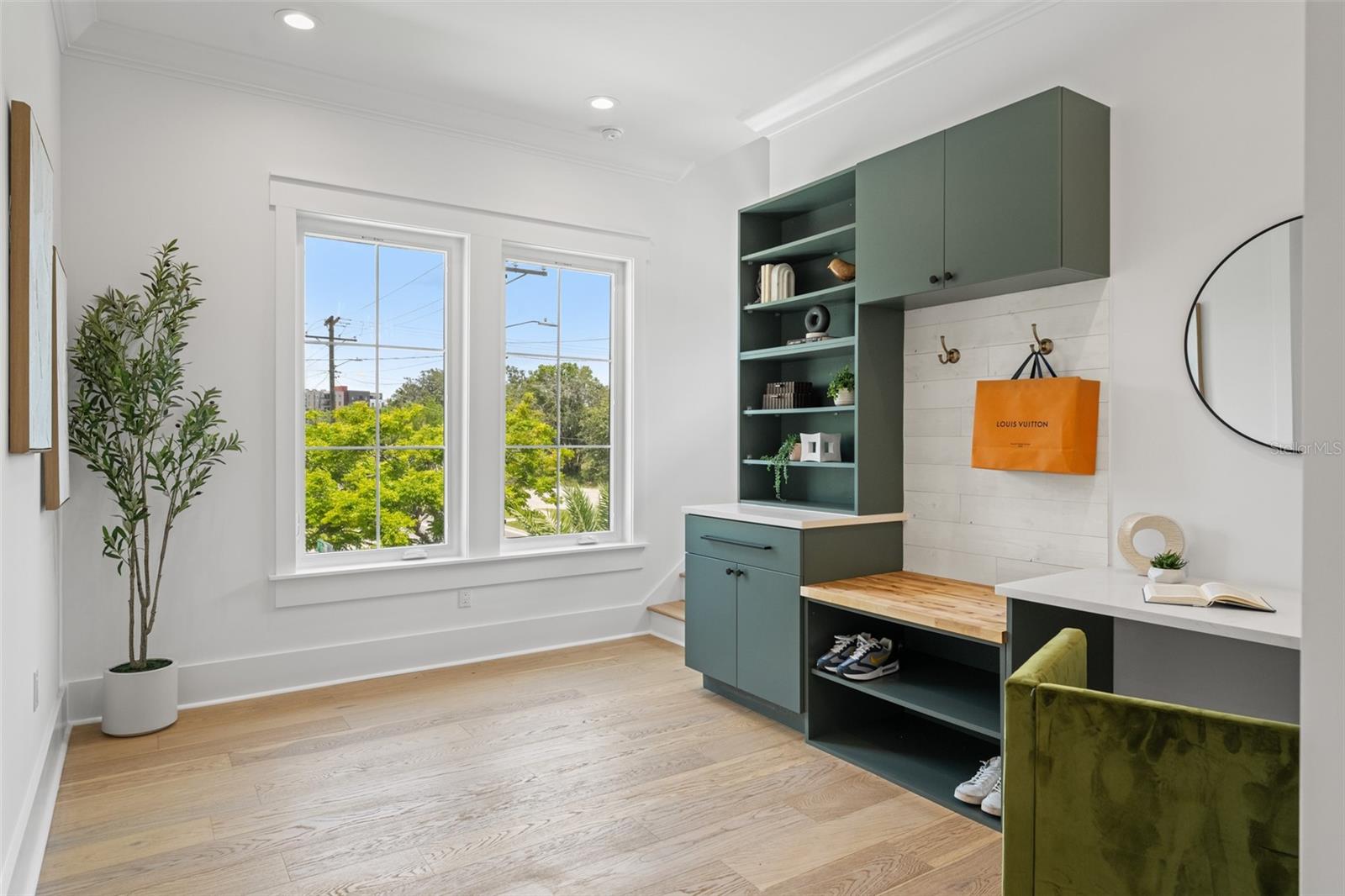 RIDGEWOOD PARK - Residential