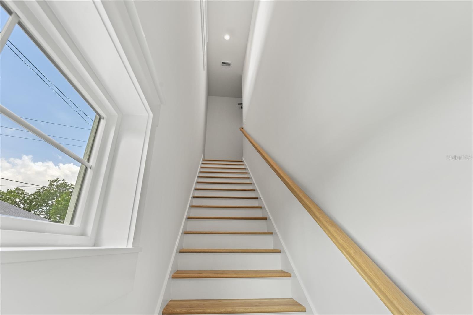 RIDGEWOOD PARK - Residential