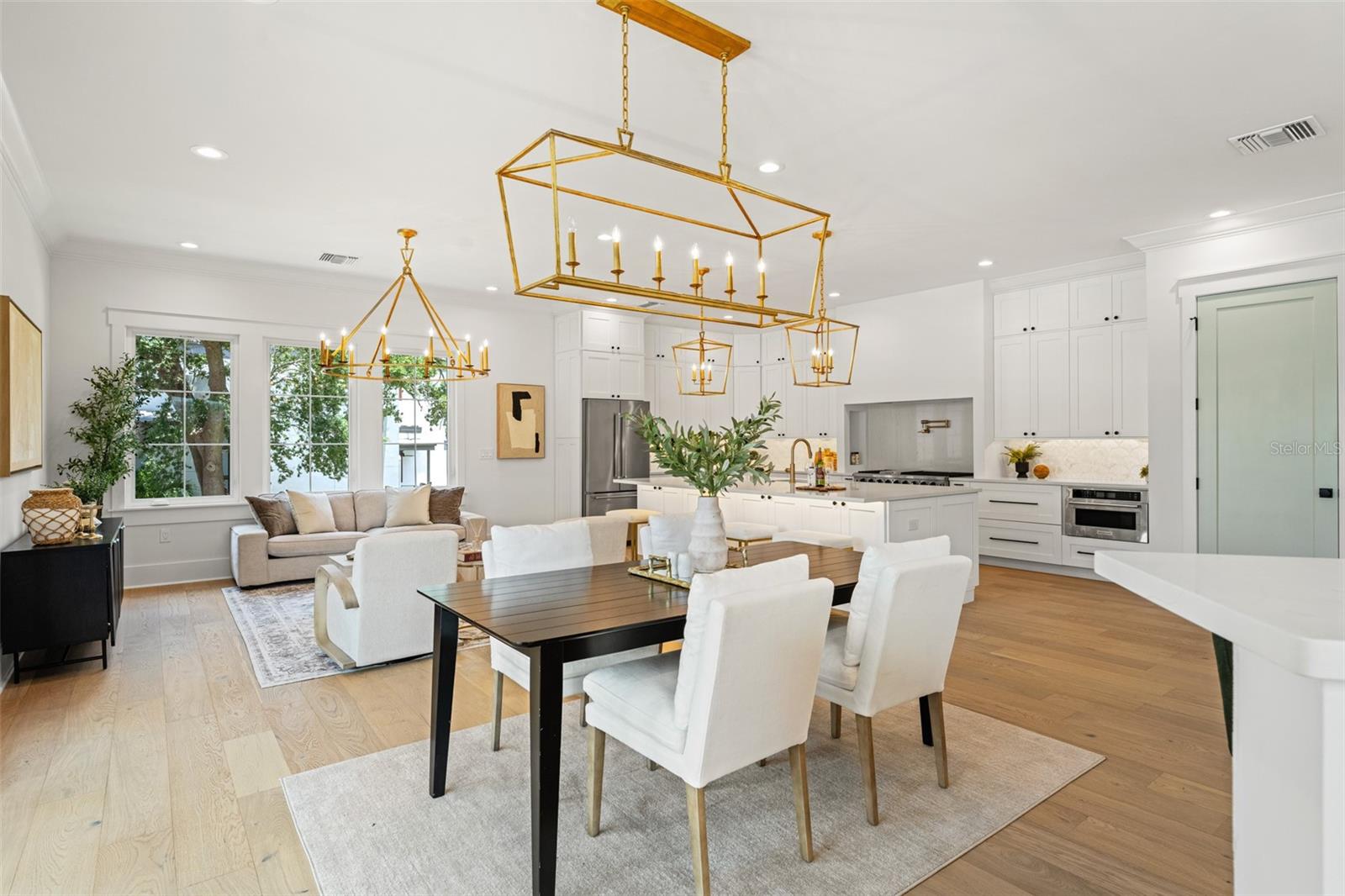 RIDGEWOOD PARK - Residential