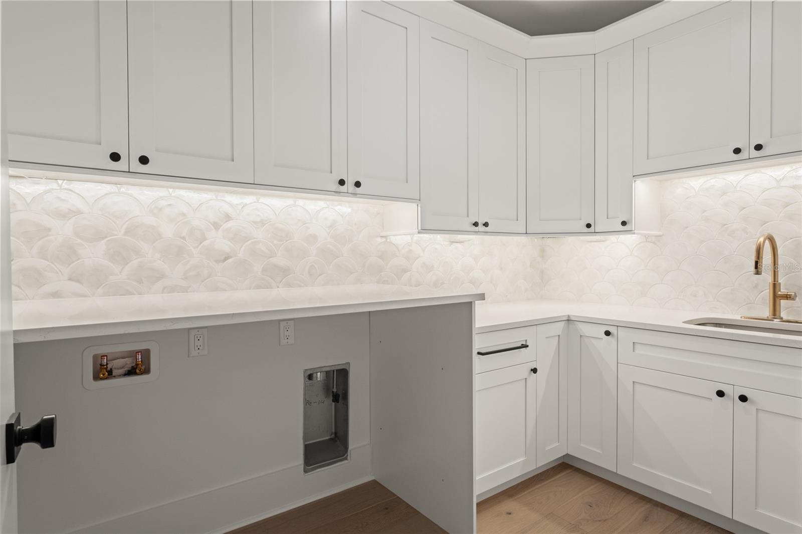 RIDGEWOOD PARK - Residential