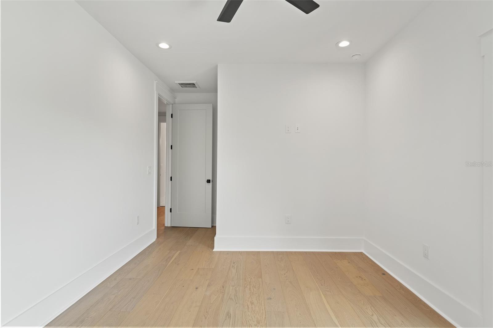 RIDGEWOOD PARK - Residential