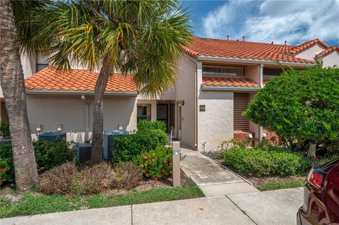 A home in WINTER HAVEN