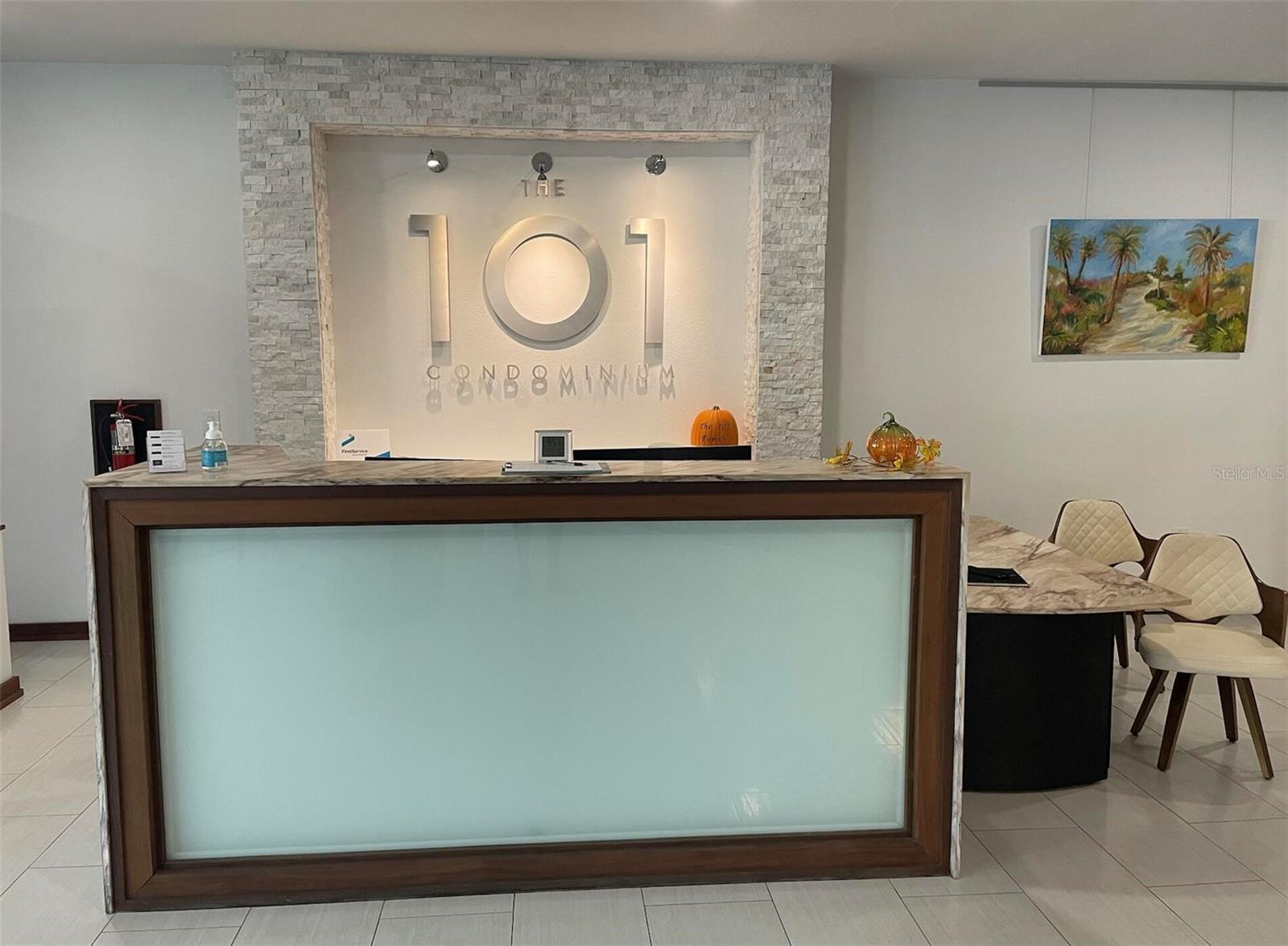 DOLPHIN TOWER - Residential