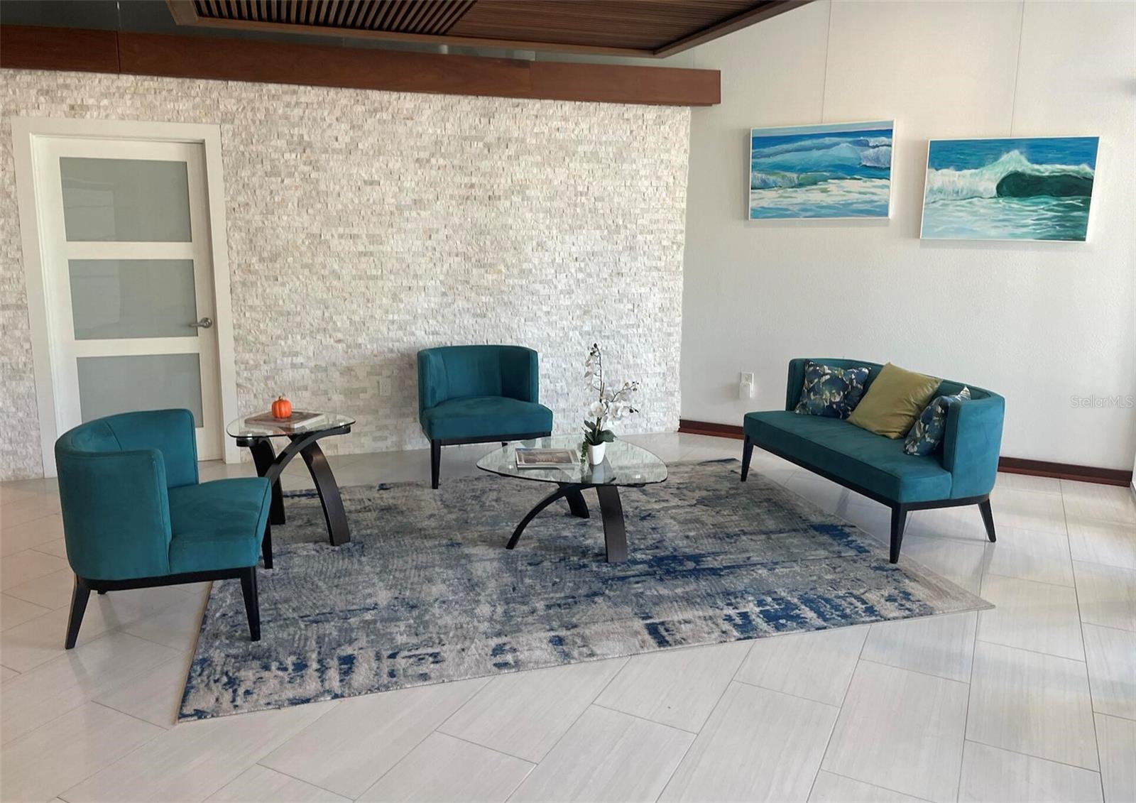 DOLPHIN TOWER - Residential