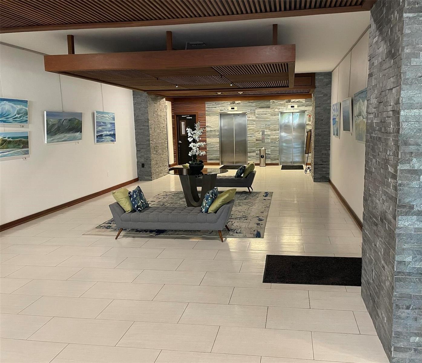 DOLPHIN TOWER - Residential