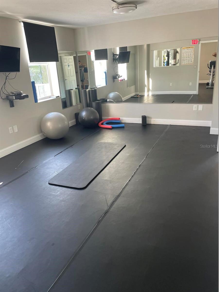 DOLPHIN TOWER - Residential