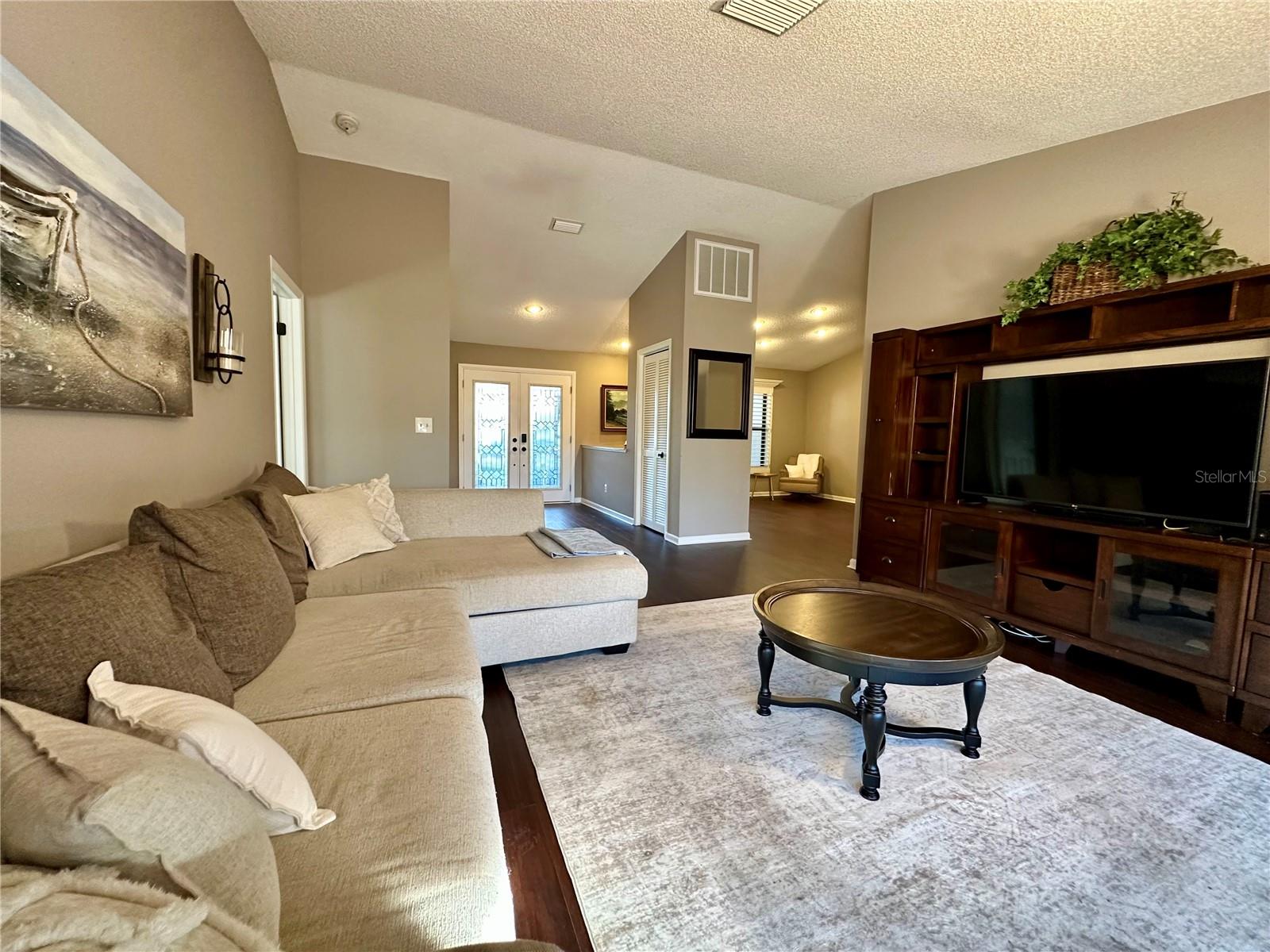 LINDEN ESTATES - Residential